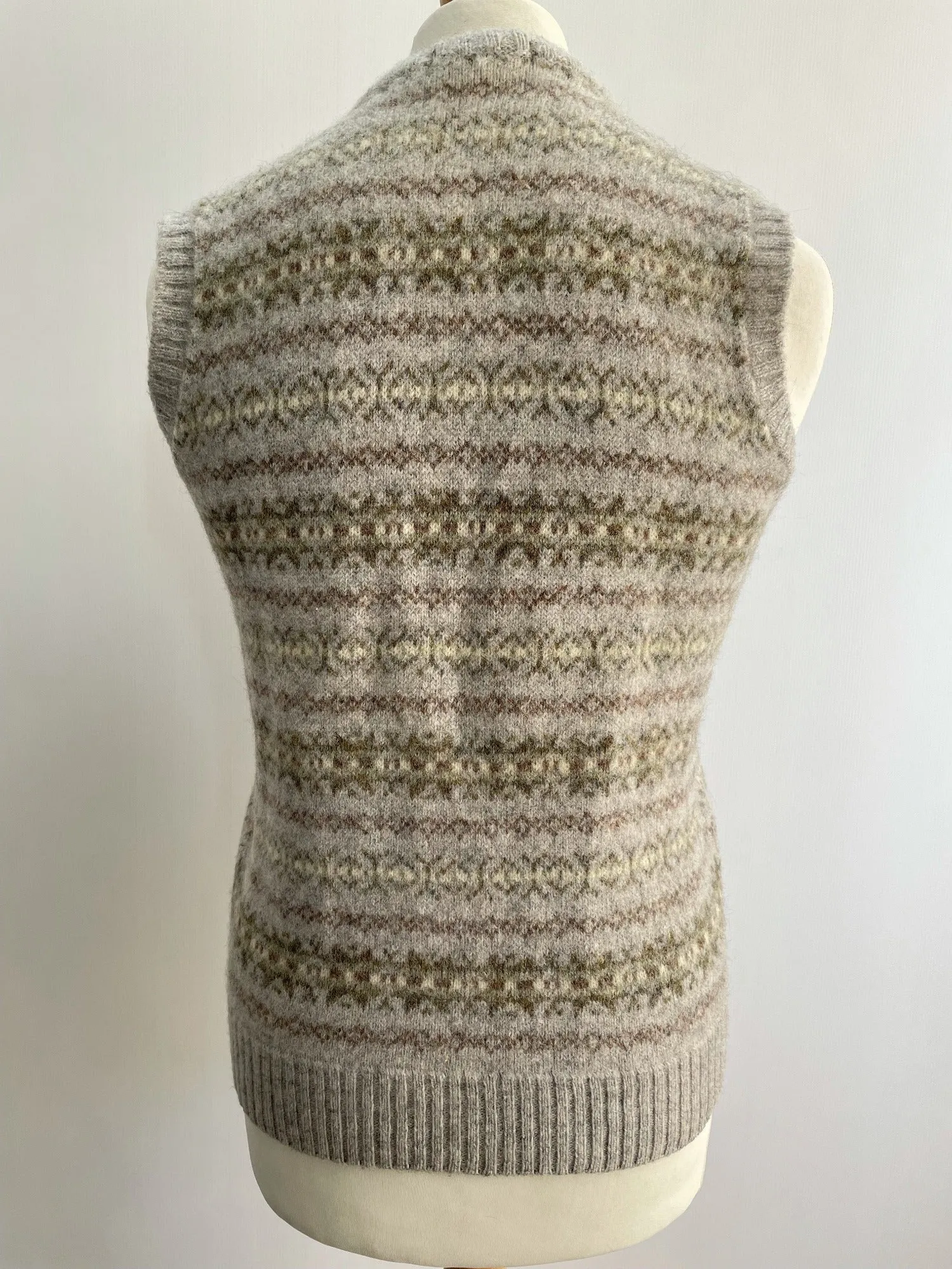 Mens 1970s Grey Wool Fair Isle V-Neck Tank Top - Size S