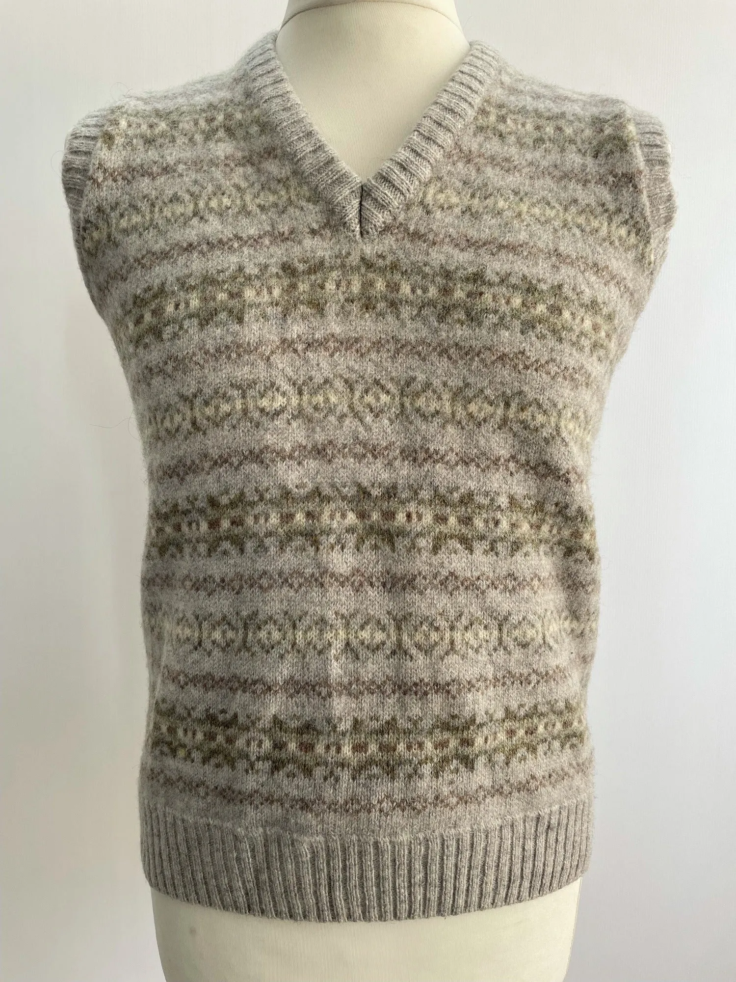 Mens 1970s Grey Wool Fair Isle V-Neck Tank Top - Size S